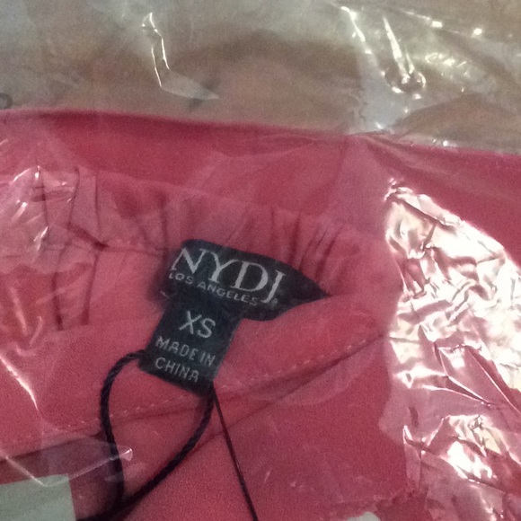 NYDJ cold-shoulder blouse. XS new. - Picture 5 of 5